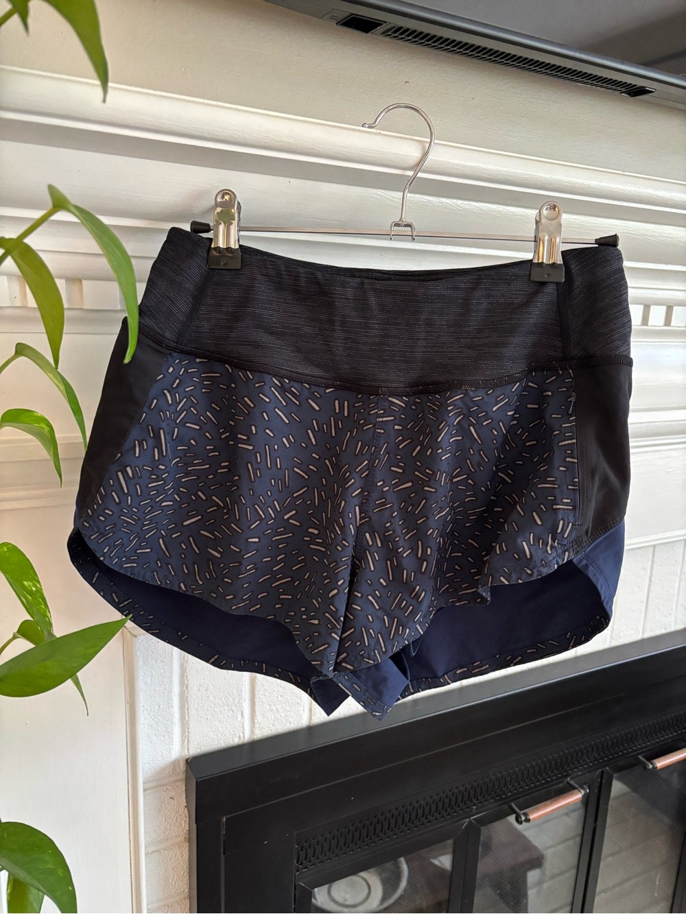 Outdoor Voices Hudson Shorts Small Navy Confetti Print